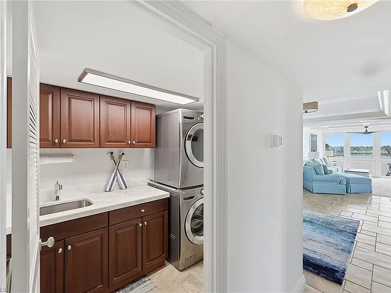 4031 Gulf Shore Blvd N #55 — Photo 32