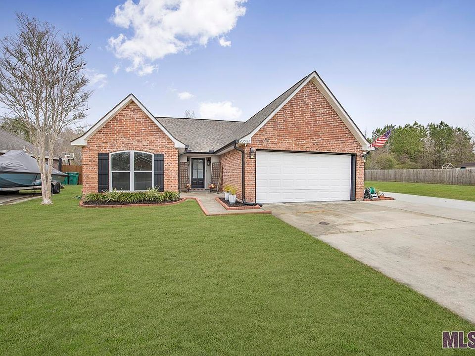 1st image of 23562 Southpoint Dr