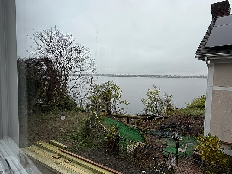 88-90 Washington Ave #90 — Photo 8
