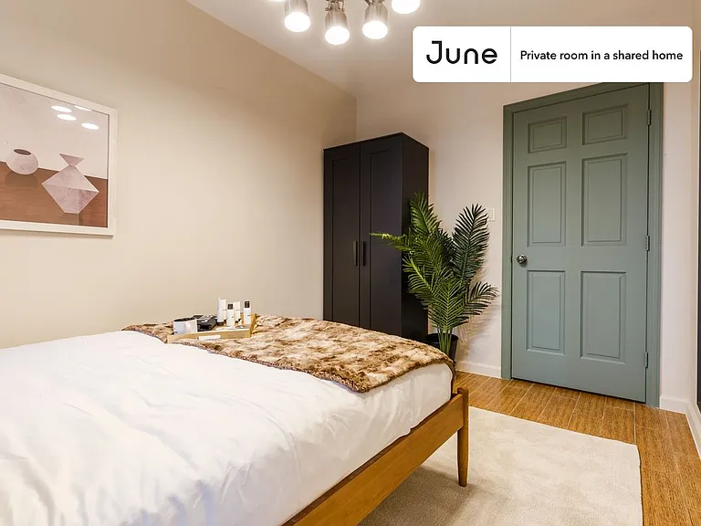 7 Eldridge St #B — Photo 2