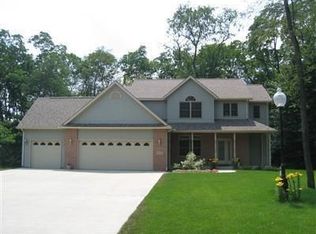 17141 Taft Dr, Three Rivers, MI 49093