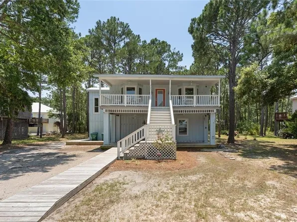 405 Dolive Ave, Dauphin Island, AL 36528