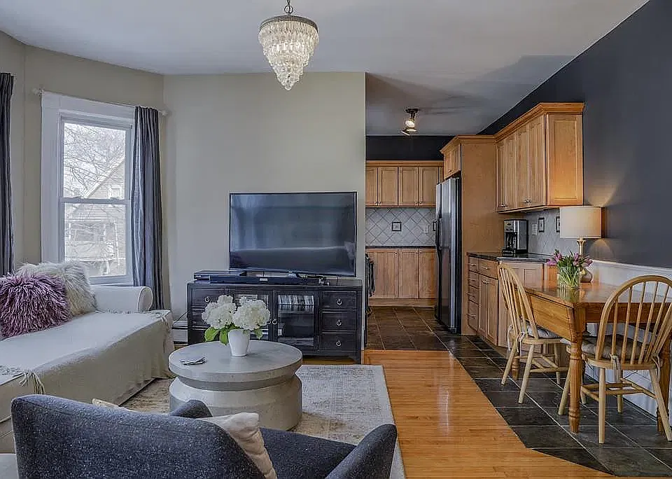77 Avon St #2