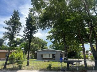 2251 Hanson St, Fort Myers, FL 33901
