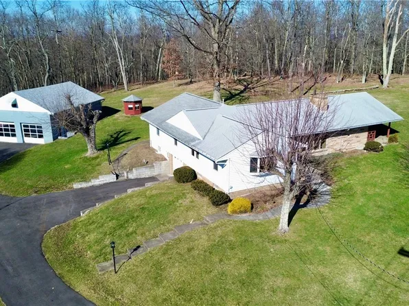 137 Pearl Dr, Bloomingdale, OH 43910