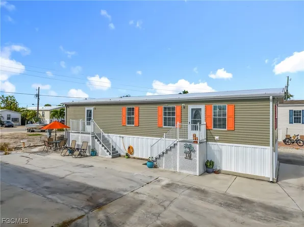 16 Helen Ln, Fort Myers Beach, FL 33931