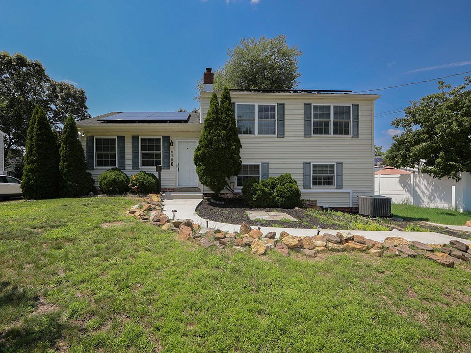 1st image of 648 Princeton Blvd