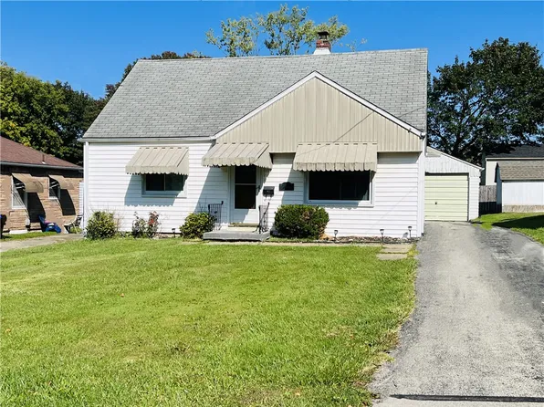 715 Fisher Hill St, Sharon, PA 16146