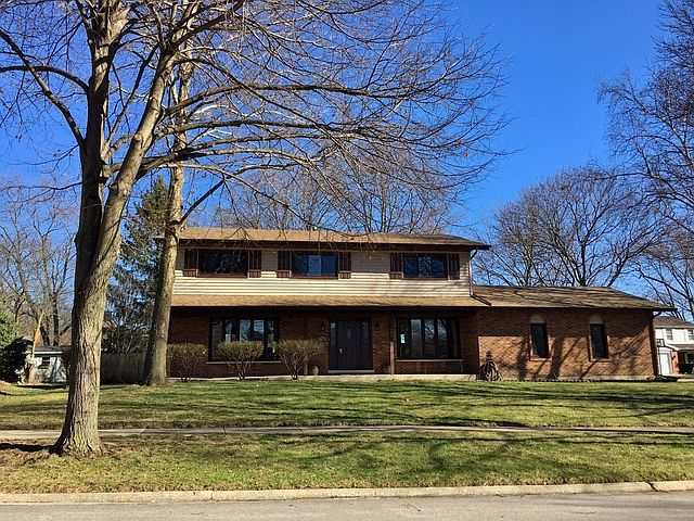 1st image of 432 Burr Oak Ct