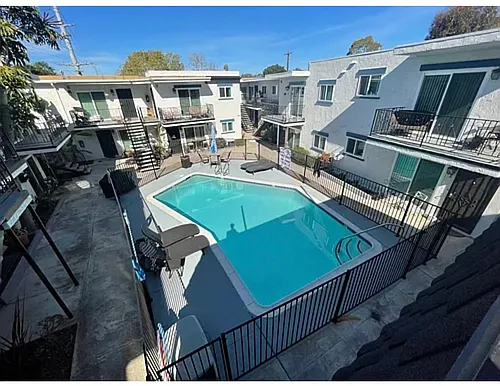 Monterey Villa Apartments Photo 1