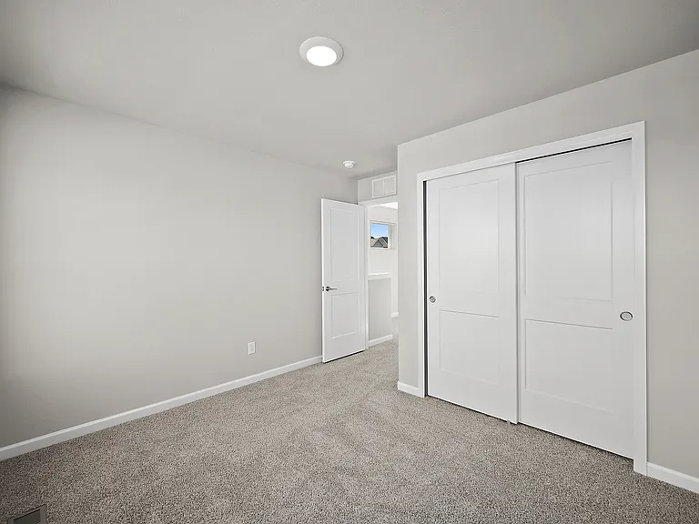 208 N Olympian Dr — Photo 17
