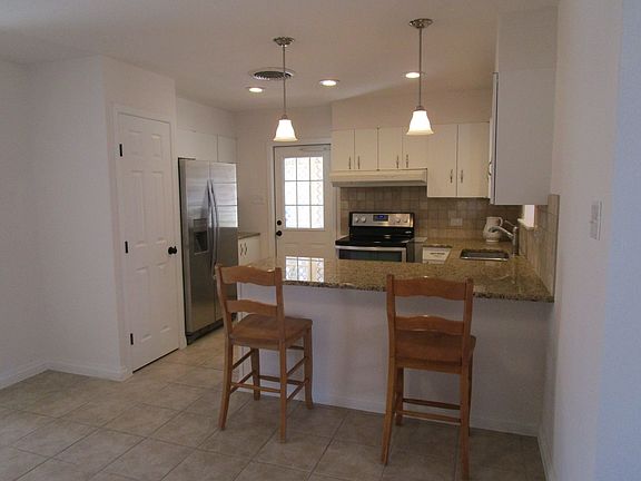 5th image of 503 Dawnridge Dr