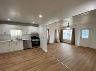 1126 S Flower St, Inglewood, CA 90301