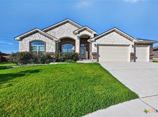 9000 Grand Oaks Ln, Killeen, TX 76542