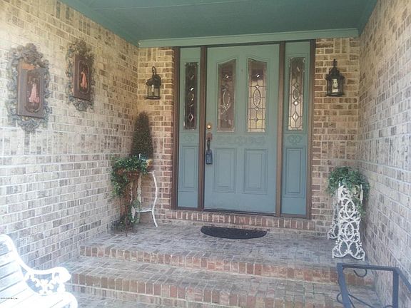 2nd image of 2821 Newcastle Dr