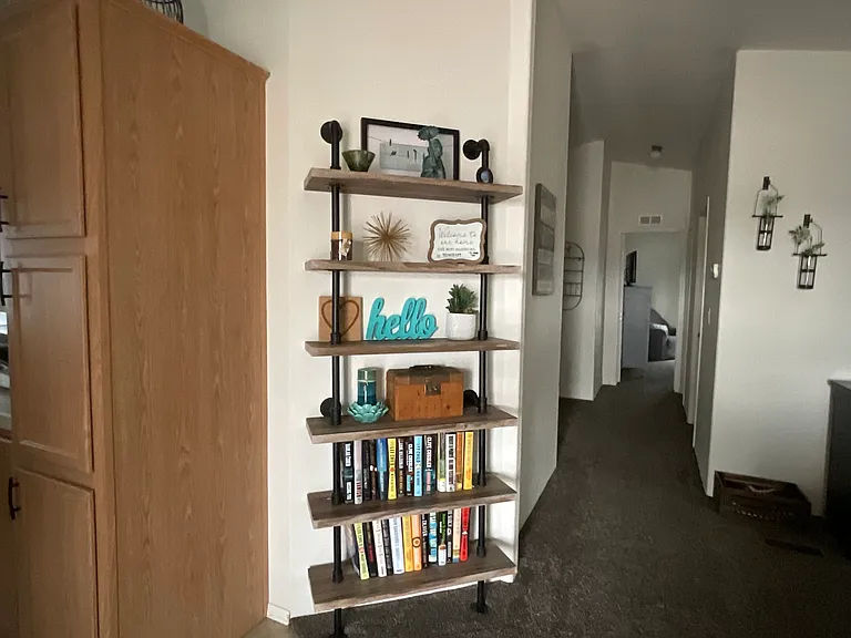 766 Holly St — Photo 8