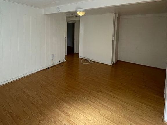 3rd image of 1641 Stillman Ln #3