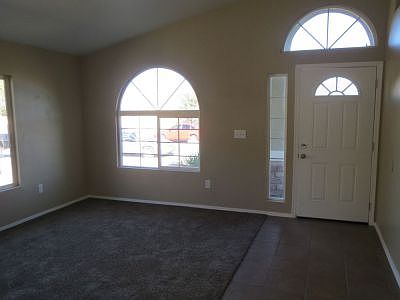 3rd image of 1647 E Copper Canyon Dr