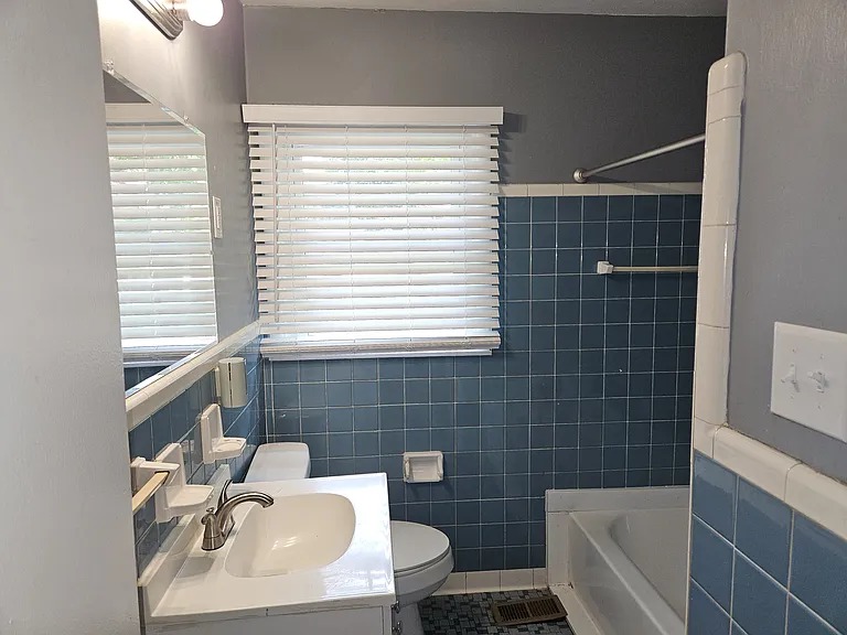 1737 Ireland Dr — Photo 8