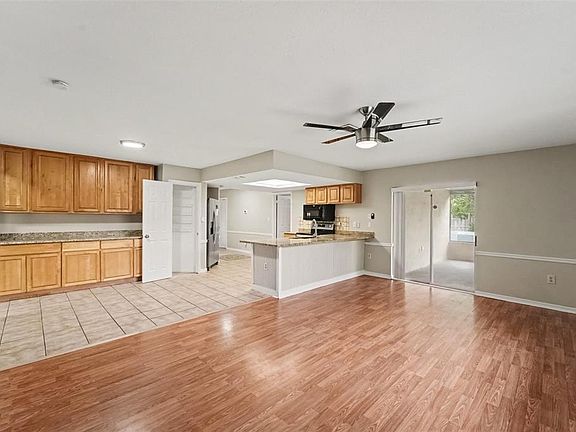 5th image of 5296 FREEPORT DRIVE