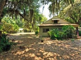 1005 N Grandview St, Mount Dora, FL 32757