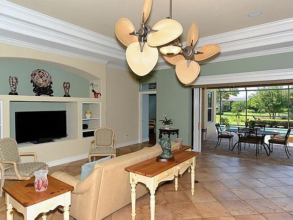 4th image of 101 Torcello Ct