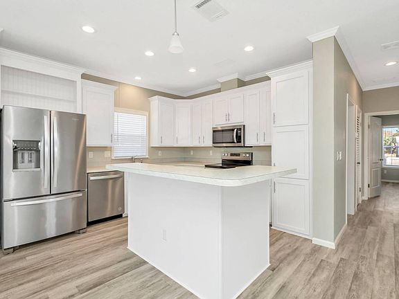 3rd image of 2525 Gulf City Rd #95