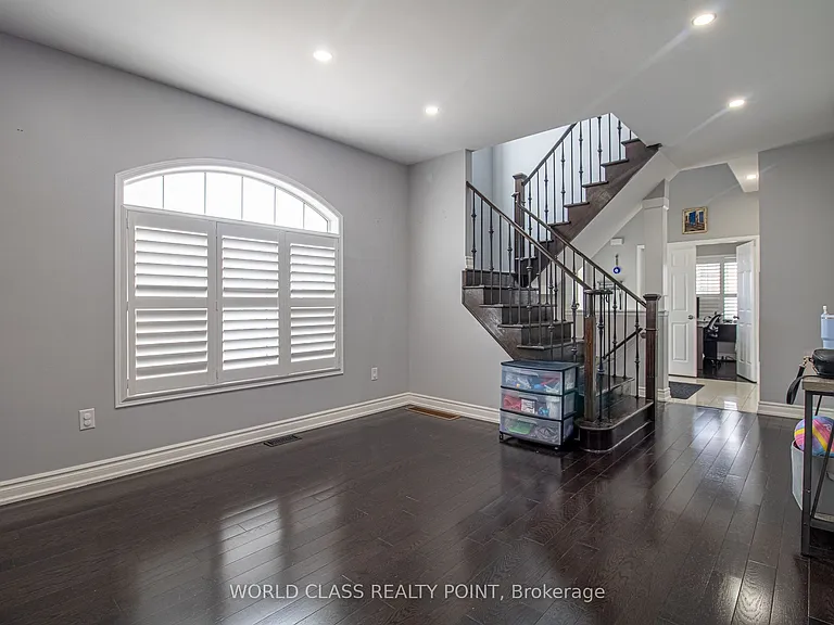 67 Turnerbury Ave — Photo 19
