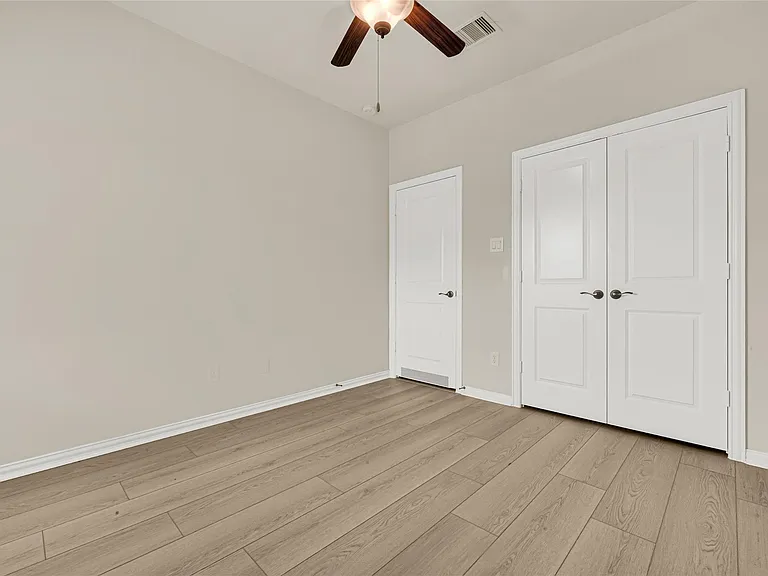 2414 Willow Fall Ln — Photo 23