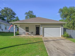 1833 Gainer Ave, Baker, FL 32531