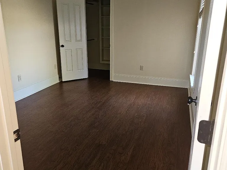 106 Bainbridge Xing — Photo 16