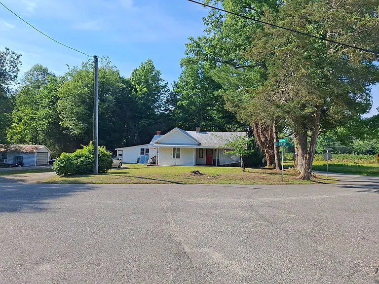 732 Stewarts Rd — Photo 1
