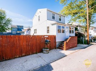 15 Lester Ct, Brooklyn, NY 11229