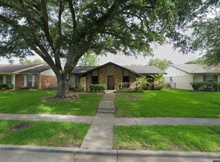 2809 Dove Meadow Dr, Garland, TX 75043