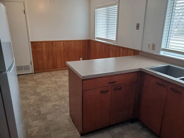 1711 SW Kent Pl — Photo 25
