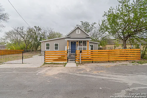 324 Bargas St Photo 1