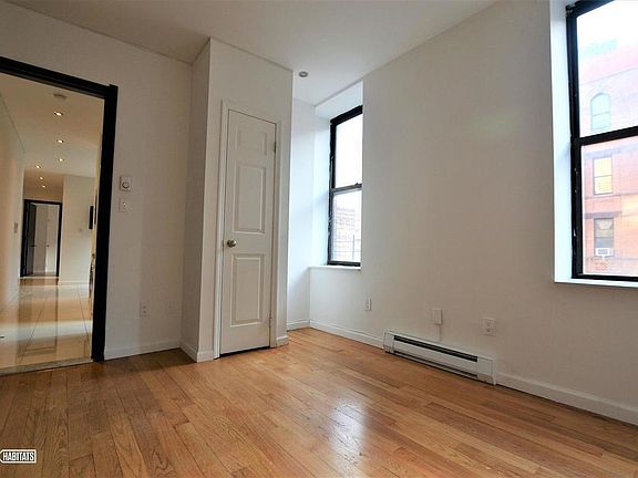 3rd image of 301 W 114th St APT 3B