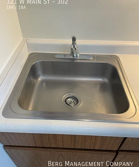 321 W Main St #302 — Photo 6
