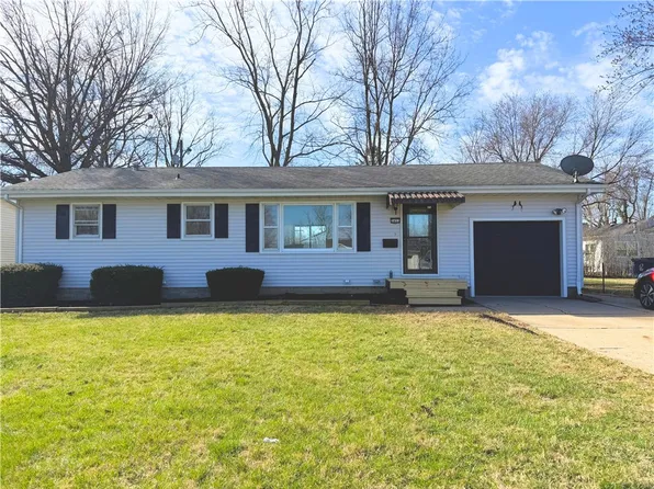 2451 W Olive St, Decatur, IL 62526