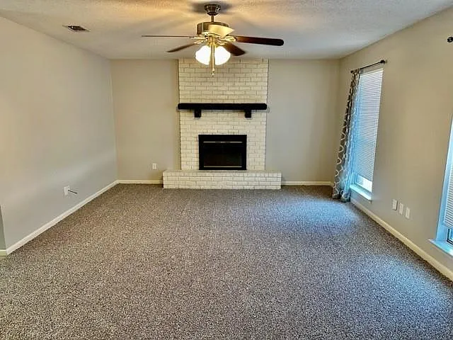 3 bed, 2.0 bath, 1525 sqft, $1,650 — Photo 2