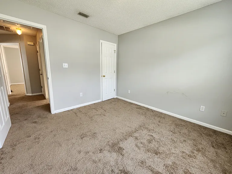 4126 Sedgwyck Ln — Photo 6