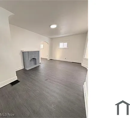 3308 E 137th St — Photo 2