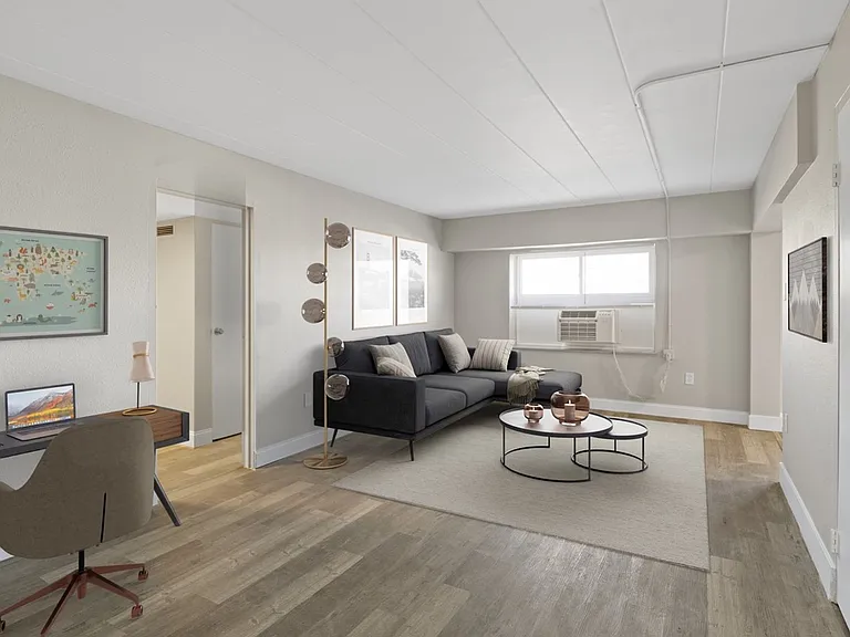 617 W Riverview Ave — Photo 11