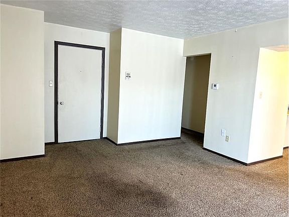 2nd image of 623 Lovers Ln #A3