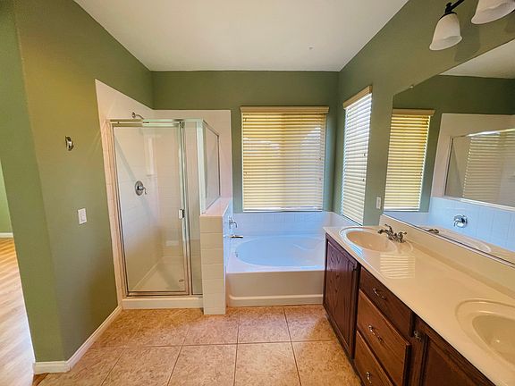5th image of 11820 Luna Del Mar Ln