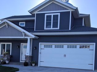 447 Western Ct, West Bend, WI 53095