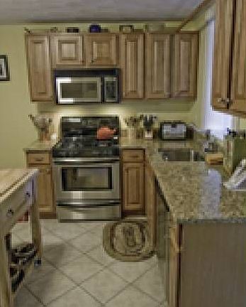 68A Forest - Kitchen