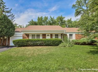 307 Checker Dr, Buffalo Grove, IL 60089