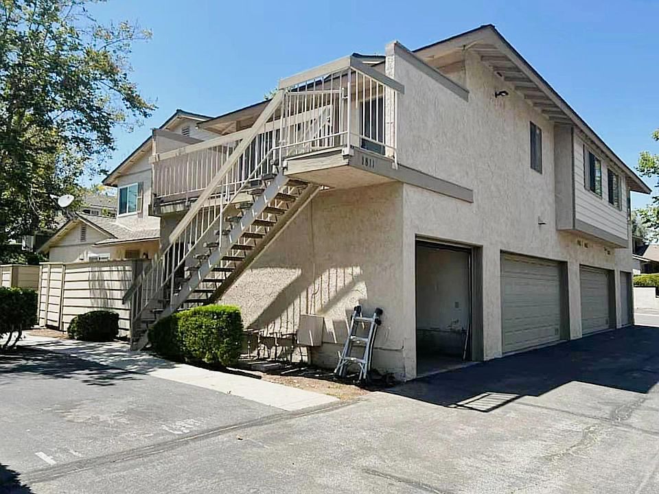 1st image of 1811 Camberley Ln #216
