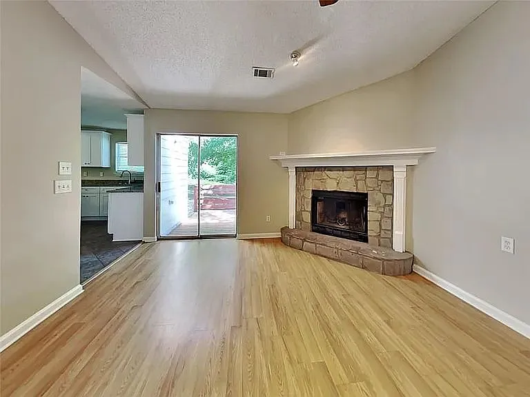 724 Russell Ridge Rd #0 — Photo 2
